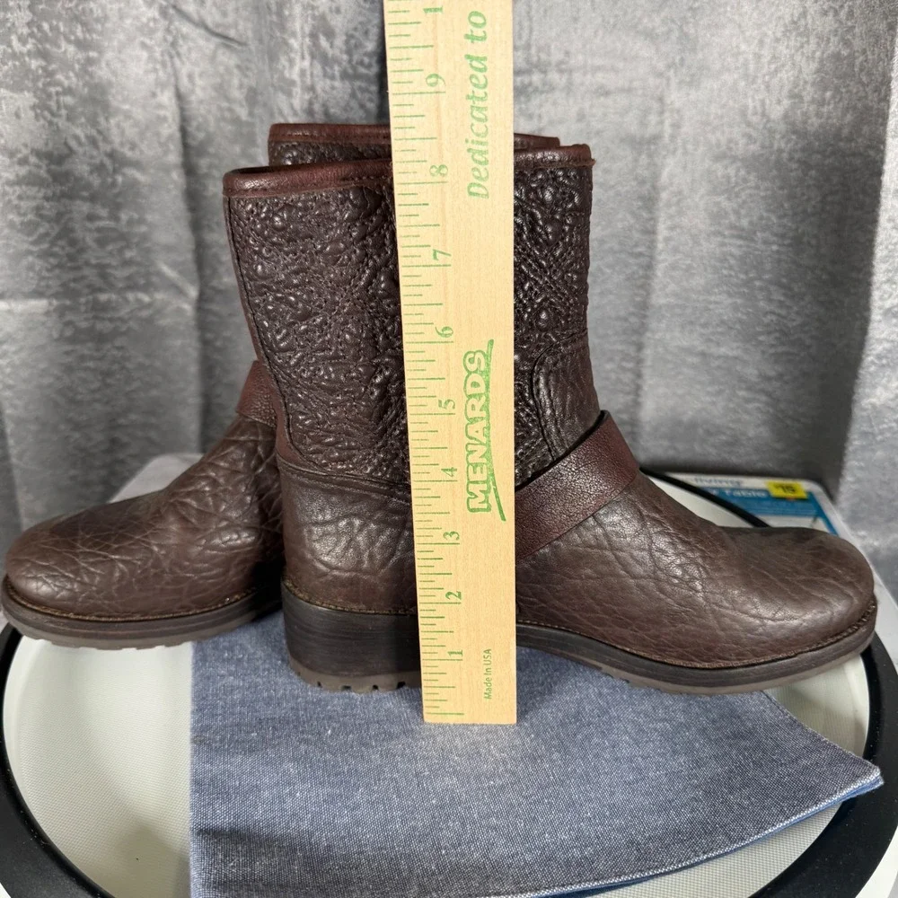 Tory‎ Burch Chrystie Moto Boots 6.5M Brown Pebbled Leather Buckle Zip Lug Sole